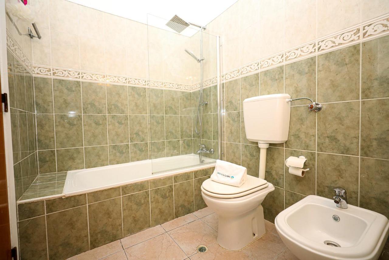B63 - Corner Street Historic Center Apartment In Lagos Ngoại thất bức ảnh